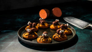 Biscuits en forme d'araignée à la patate douce